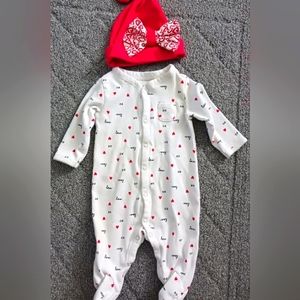 ❤️Valentines baby girl sleepand play with a hat❤️